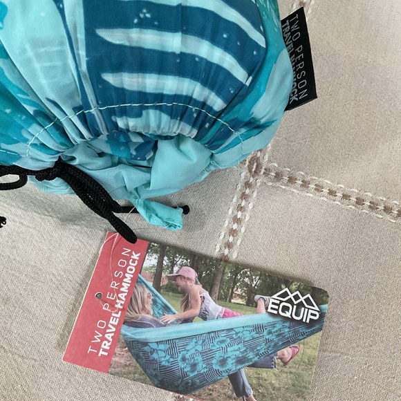 EQUIP TWO PERSON TRAVEL HAMMOCK BLUE PATCHWORK FLORAL NEW - Picture 2 of 3